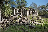 Angkor - ruins of Beng Mealea